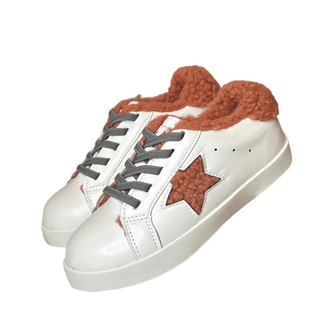 • Lola and The Boys • Girls SHERPA PINK STAR SNEAKERS White and Pink 24 / 7